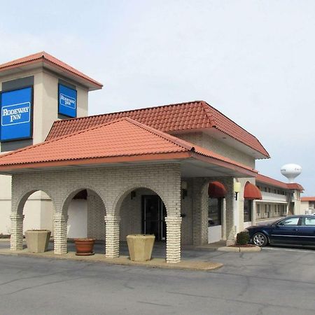 Rodeway Inn Sandusky Exterior photo